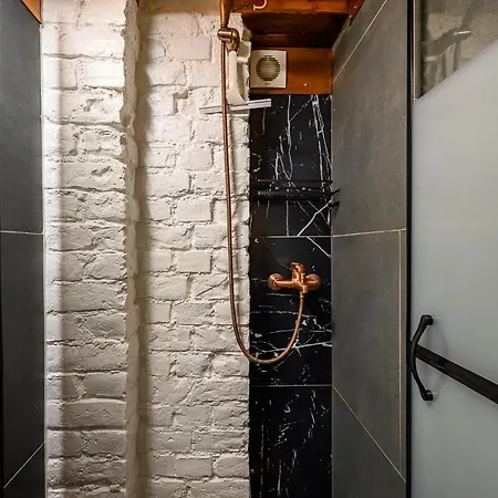 Sunset Industrial Apartment *